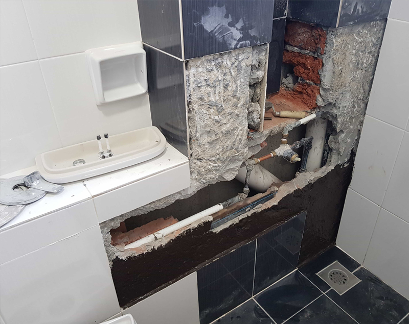 Concealed Pipe Leakage Proseal Contracts Pte Ltd - Public Bathroom Sink Water Pipe Leaking From Wall